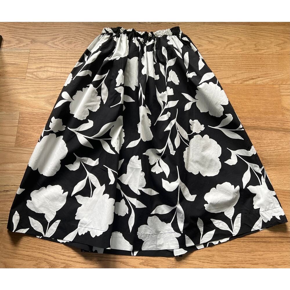 Kate Spade Black and White Floral A-Line Skirt - Picture 8 of 8